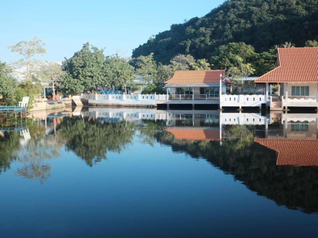 Anavilla Tangke Resort Khanom Exterior foto